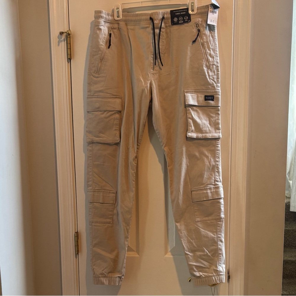 Hollister Jogger Cargo Pants Men’s LARGE Beige Advanced Stretch Drawstrings NWT